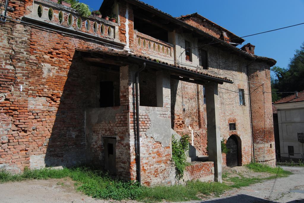 Apartments Casa Nel Verde Rocchetta Tanaro 外观 照片
